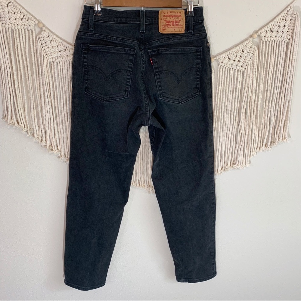 Vintage Levi’s 550 Black High Wasted Jeans - Picture 5 of 9